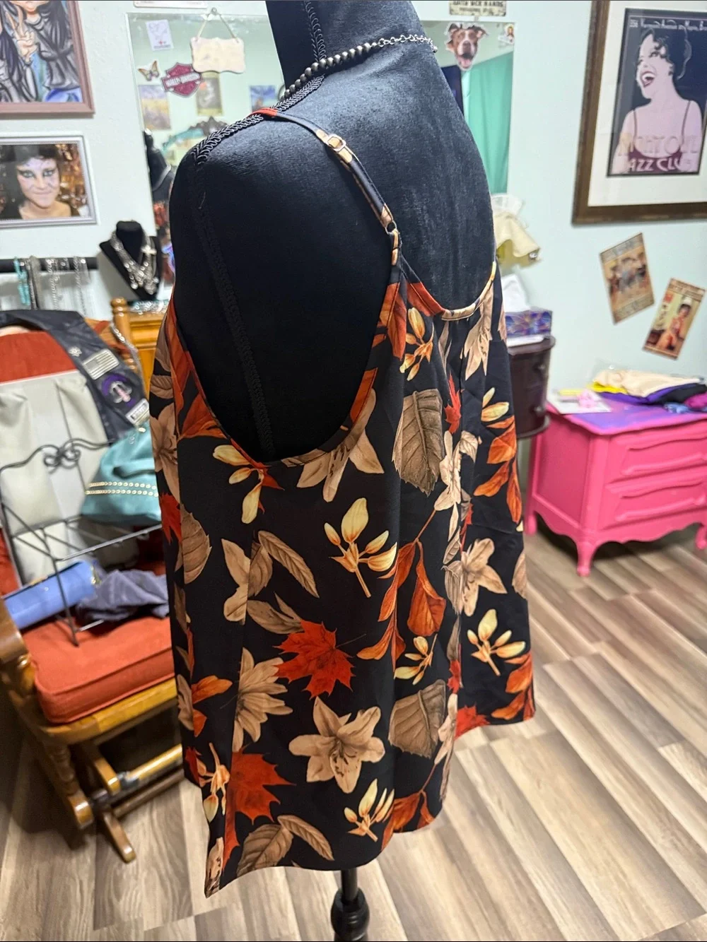 Forever 21 Black Floral & Autumn Leaf Satin Cami - Picture 5 of 6
